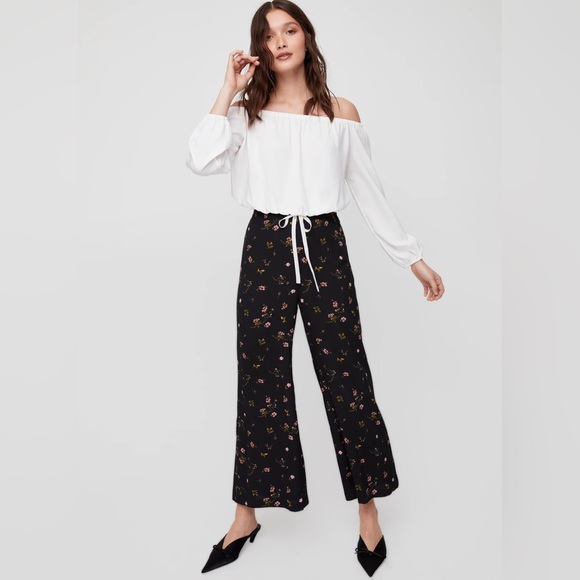 Wilfred by Aritzia, off shoulders cropped Eleanora blouse, blue, size XXS, EUC - Picture 6 of 15